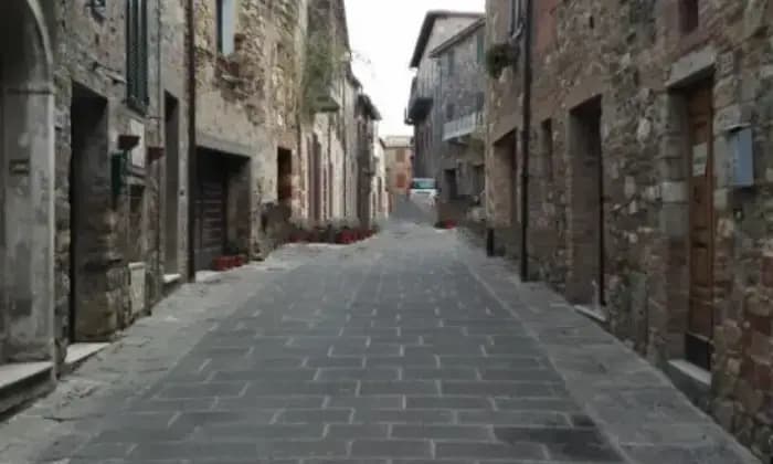 Rexer-Montalcino-Vendesi-casa-indipendente-in-borgo-di-Mezzo-Montalcino-Terrazzo