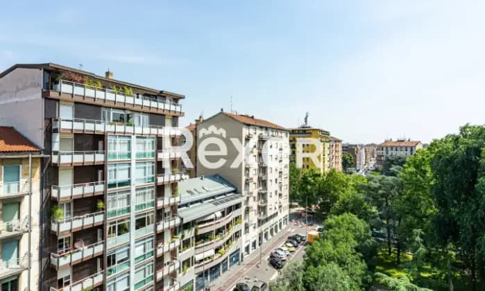 Rexer-Milano-Piazza-Napoli-Trilocale-piano-alto-in-ottimo-stato-Terrazzo