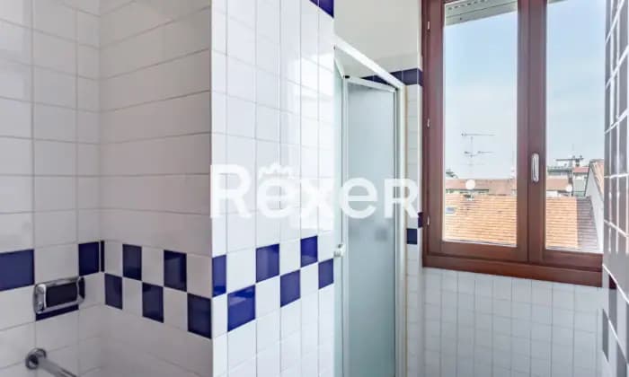 Rexer-Milano-Piazza-Napoli-Trilocale-piano-alto-in-ottimo-stato-Bagno