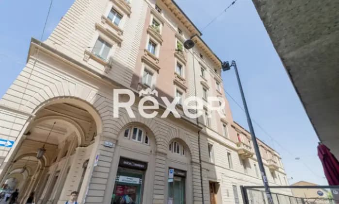 Rexer-BOLOGNA-Zona-Irnerio-Appartamento-in-centro-storico-mq-Terrazzo