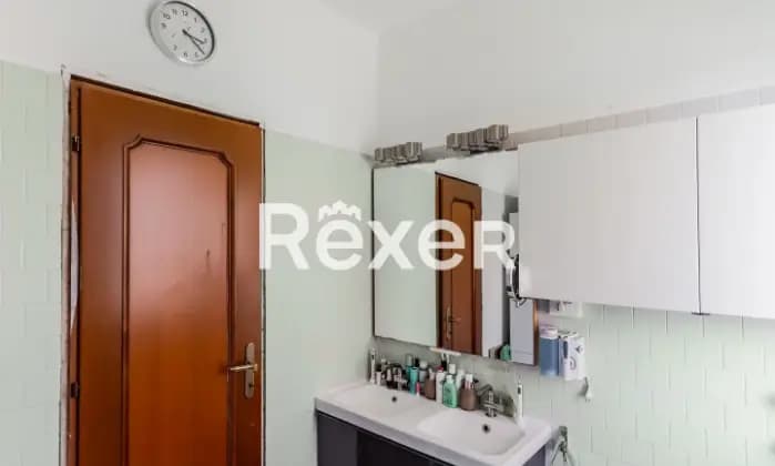 Rexer-Milano-Bande-Nere-trilocale-in-ottimo-contesto-con-tripla-esposizione-Cucina