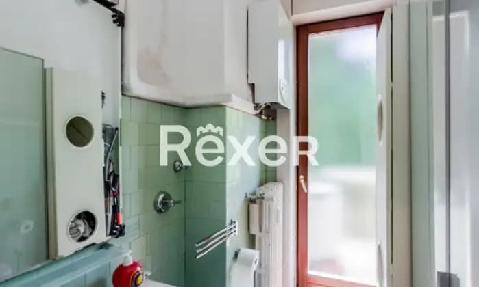 Rexer-Milano-Bande-Nere-trilocale-in-ottimo-contesto-con-tripla-esposizione-Bagno