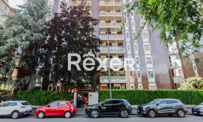 Rexer-Milano-Bande-Nere-trilocale-in-ottimo-contesto-con-tripla-esposizione-Terrazzo