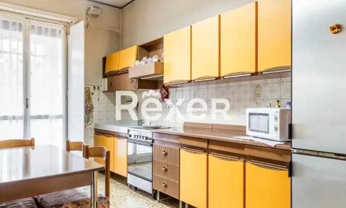 Rexer-TORINO-Appartamento-mq-con-cantina-Possibilit-acquisto-box-auto-Cucina