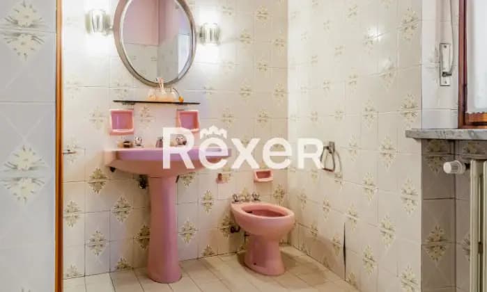 Rexer-TORINO-Appartamento-mq-con-cantina-Possibilit-acquisto-box-auto-Bagno