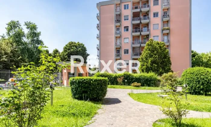 Rexer-San-Giuliano-Milanese-Appartamento-all-ultimo-piano-mq-Giardino