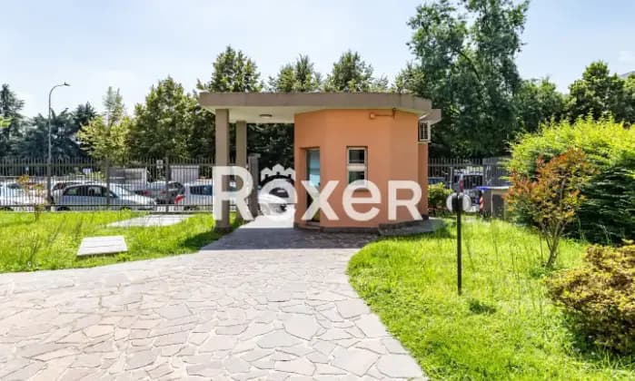 Rexer-SAN-GIULIANO-MILANESE-Appartamento-all-ultimo-piano-mq-Giardino