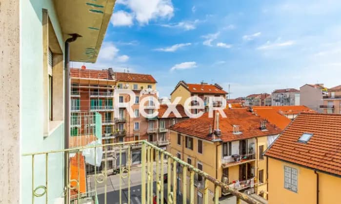 Rexer-Torino-Appartamento-nelle-immediate-vicinanze-della-fermata-metro-Rivoli-Terrazzo