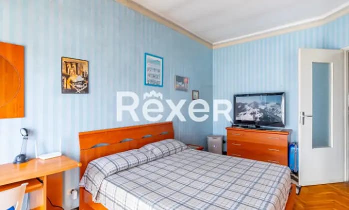 Rexer-Torino-Appartamento-nelle-immediate-vicinanze-della-fermata-metro-Rivoli-CameraDaLetto
