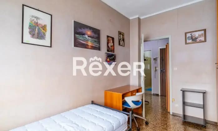 Rexer-Torino-Appartamento-nelle-immediate-vicinanze-della-fermata-metro-Rivoli-CameraDaLetto