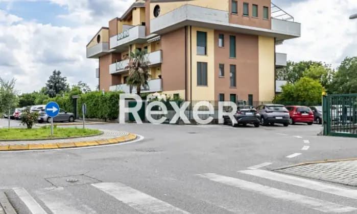 Rexer-Carugate-Carugate-Appartamento-ultimo-piano-mq-Giardino