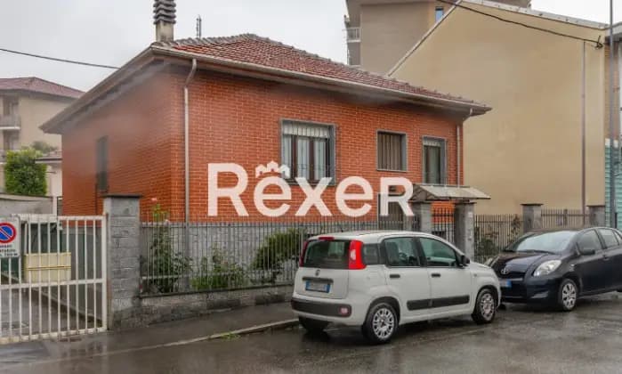 Rexer-Nichelino-Villetta-indipendente-con-giardino-Terrazzo