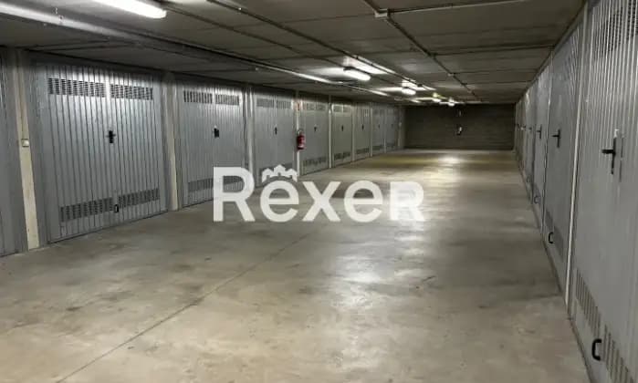 Rexer-MILANO-Box-auto-al-piano-secondo-interrato-in-complesso-condominiale-mq-Cantina