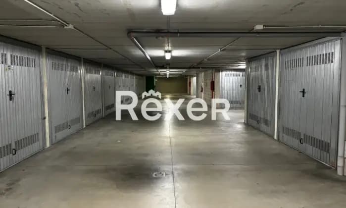 Rexer-MILANO-Box-auto-al-piano-secondo-interrato-in-complesso-condominiale-mq-Garage