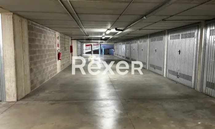 Rexer-MILANO-Box-auto-al-piano-secondo-interrato-in-complesso-condominiale-mq-Garage