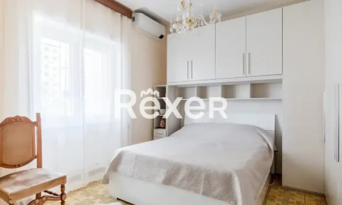Rexer-Roma-Via-Fossombrone-Appartamento-mq-con-balconate-soffitta-e-posto-auto-Altro
