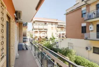 Rexer-Roma-Via-Fossombrone-Appartamento-mq-con-balconate-soffitta-e-posto-auto-Terrazzo