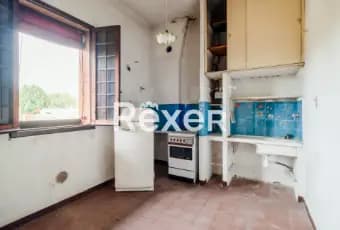 Rexer-Bologna-Storico-Appartamento-con-balcone-e-cantina-in-centro-a-Bologna-Cucina