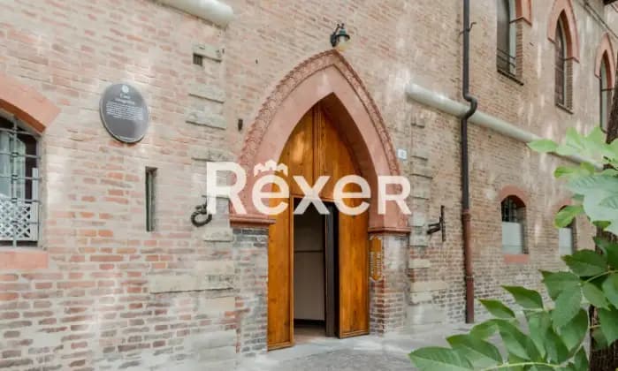 Rexer-Bologna-Storico-Appartamento-con-balcone-e-cantina-in-centro-a-Bologna-Altro