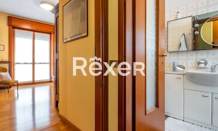 Rexer-Milano-Quadrilocale-di-mq-con-cucina-abitabile-due-balconi-e-cantina-Possibilit-box-auto-mq-Altro