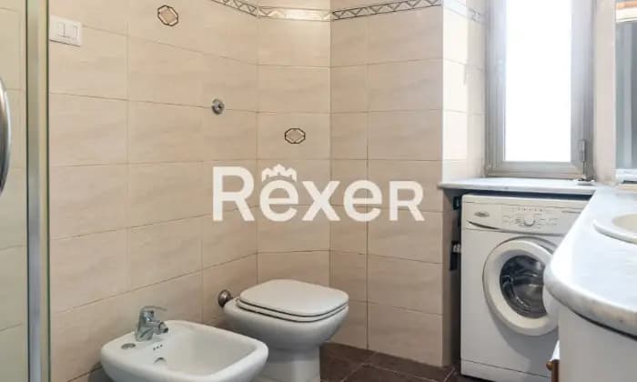 Rexer-ROMA-Zona-Villa-Lazzaroni-Ampio-bilocale-al-piano-quinto-Bagno