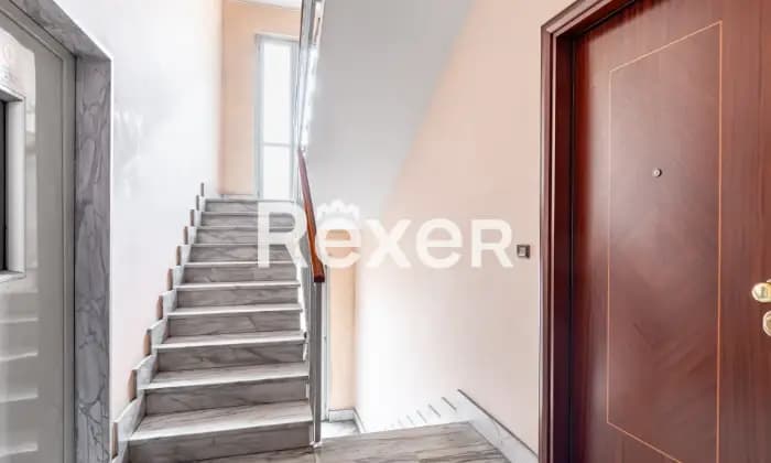 Rexer-Torino-Trilocale-in-ottimo-stato-interno-situato-al-secondo-piano-con-ascensore-Altro