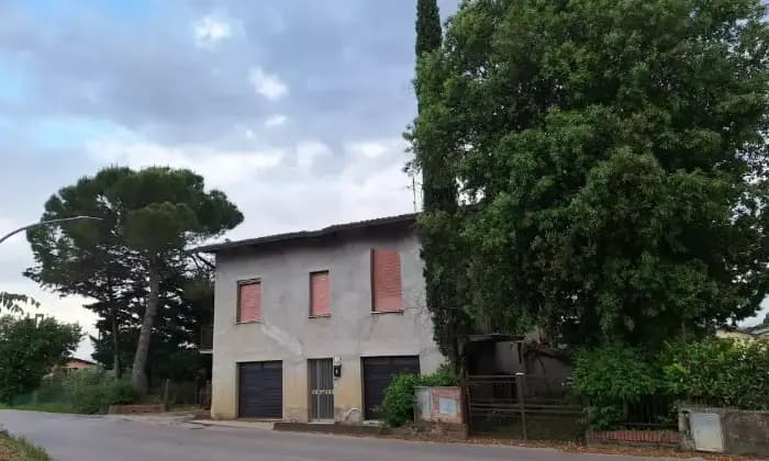 Rexer-Marsciano-Vendesi-Propriet-rustica-in-via-Giacomo-Matteoti-a-Marsciano-Giardino