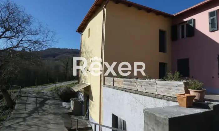 Rexer-VARESE-LIGURE-Varese-Ligure-Casa-patronale-con-ettari-di-terreni-Terrazzo