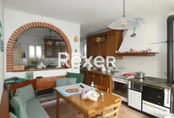 Rexer-VARESE-LIGURE-Varese-Ligure-Casa-patronale-con-ettari-di-terreni-Cucina