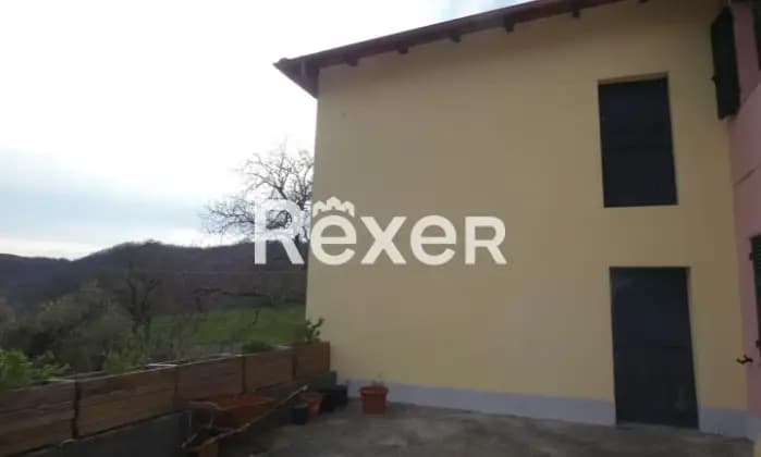 Rexer-VARESE-LIGURE-Varese-Ligure-Casa-patronale-con-ettari-di-terreni-Terrazzo