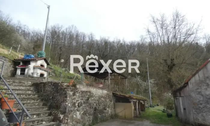 Rexer-VARESE-LIGURE-Varese-Ligure-Casa-patronale-con-ettari-di-terreni-Terrazzo