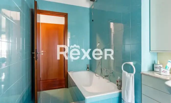 Rexer-MILANO-Attico-con-box-e-cantina-nelle-vicinanze-di-Piazza-Miani-Bagno