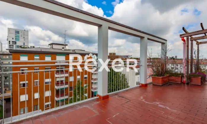 Rexer-MILANO-Bilocale-al-piano-attico-con-terrazzo-nelle-vicinanze-di-Piazzale-Brescia-Terrazzo