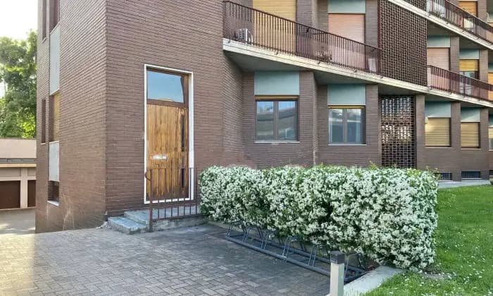Rexer-Vigevano-Appartamento-in-vendita-in-via-Alfonso-dAvalos-a-Vigevano-Giardino