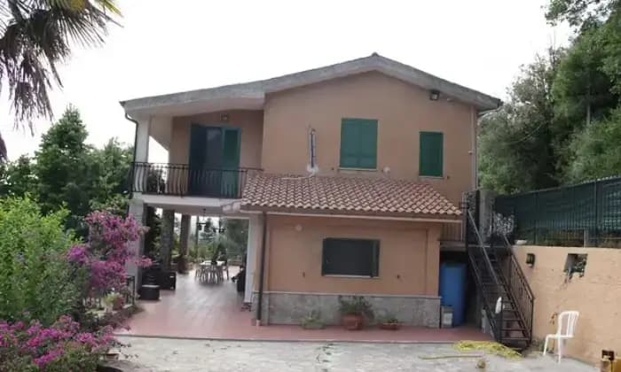 Rexer-Morigerati-Villa-in-vendita-in-localit-Croceviale-a-Morigerati-Giardino