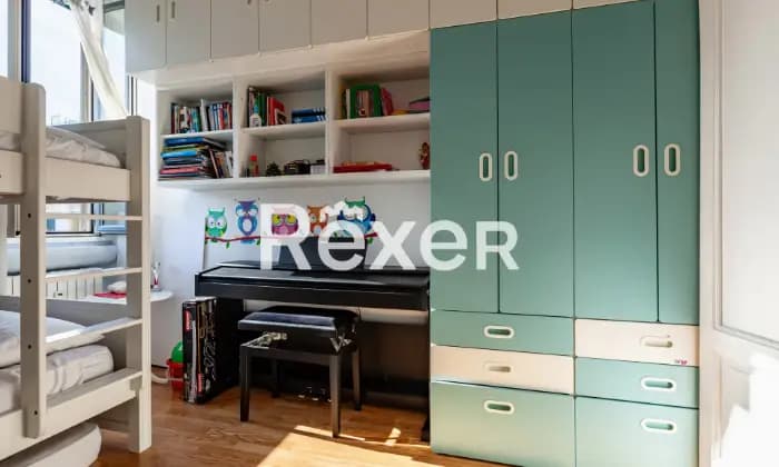 Rexer-Milano-Stadera-Cermenate-Ampio-trilocale-ristrutturato-al-piano-alto-con-ascensore-Cucina