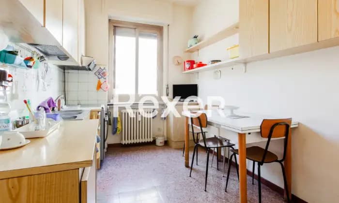 Rexer-Milano-Appartamento-a-Milano-in-Zona-Cadore-mq-con-balconi-Cucina