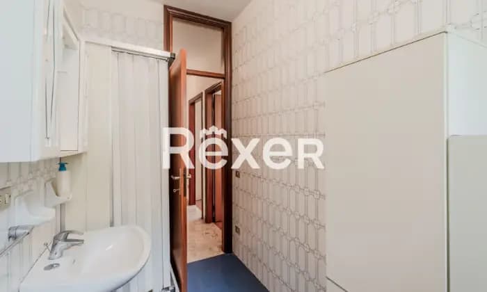 Rexer-Milano-Appartamento-a-Milano-in-Zona-Cadore-mq-con-balconi-Bagno