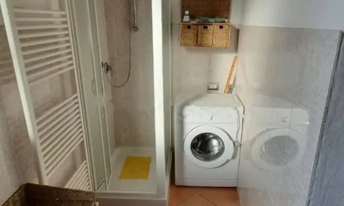 Rexer-Quarona-Trilocale-in-vendita-in-via-Baraggiolo-a-Quarona-Bagno