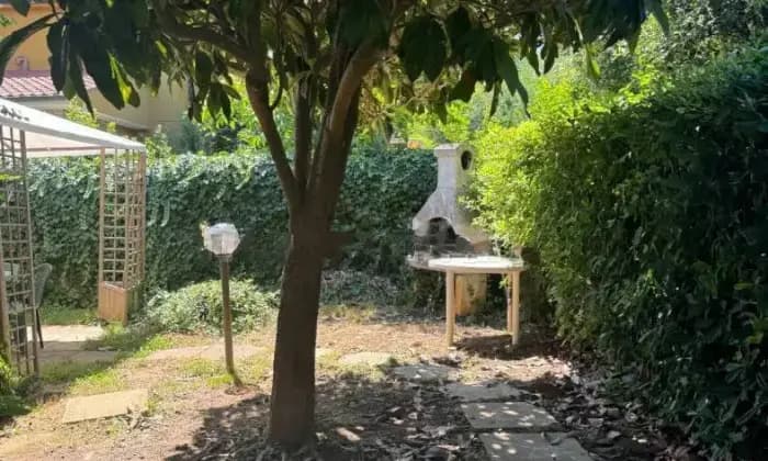 Rexer-Follonica-Villa-plurifamiliare-in-vendita-in-via-Monte-Adamello-a-Follonica-Giardino