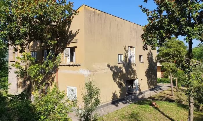 Rexer-Lauro-Villa-unifamiliare-in-vendita-inviale-delle-Querce-a-Lauro-Giardino