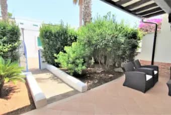 Rexer-Porto-Cesareo-Vendesi-villetta-in-Villaggio-Residenziale-Chiusurelle-a-Porto-Cesareo-Giardino