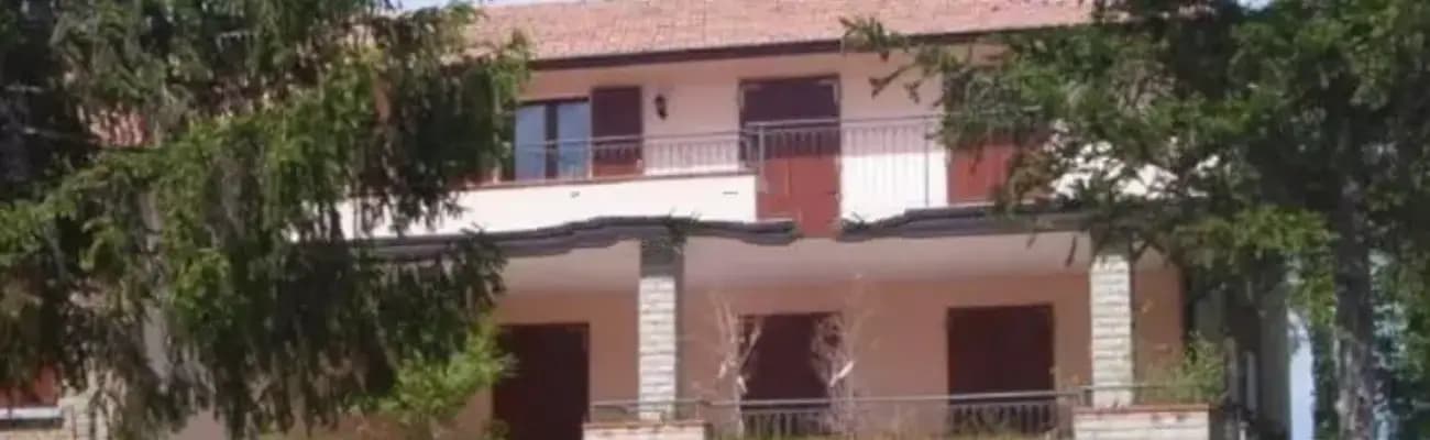 Rexer-Casina-Villa-in-vendita-in-via-Paullo-BanzolaCasina-Terrazzo