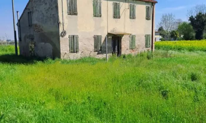 Rexer-Correzzola-Casa-colonica-in-vendita-in-via-Vincenzo-Monti-a-Correzzola-Terrazzo