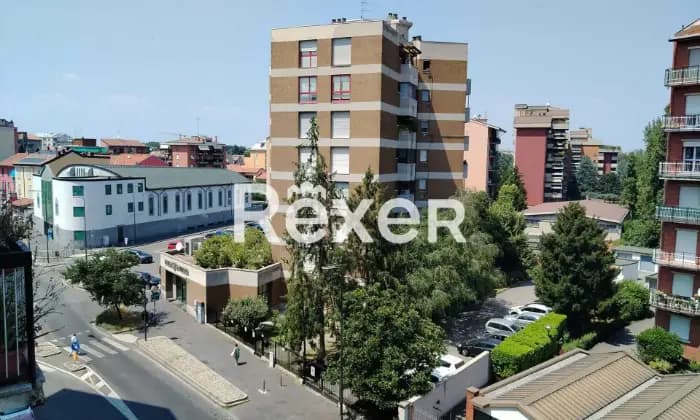 Rexer-MILANO-Appartamento-di-recente-ristrutturazione-mq-Giardino