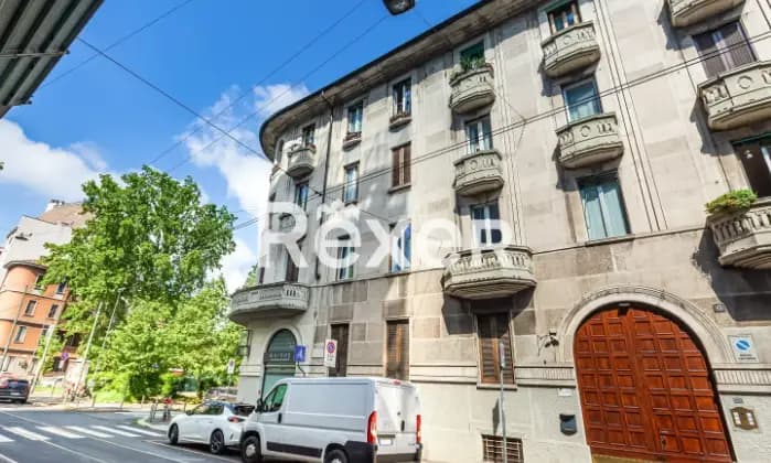 Rexer-MILANO-NUDA-PROPRIETA-Milano-Piazza-Aquilea-Appartamento-mq-con-solaio-e-cantina-Giardino