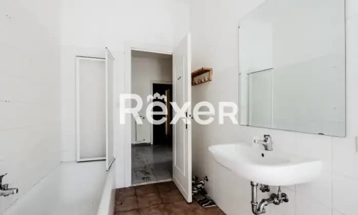 Rexer-ROMA-Nelle-vicinanze-di-Piazza-Talenti-Appartamento-mq-con-terrazzo-e-cantina-Bagno