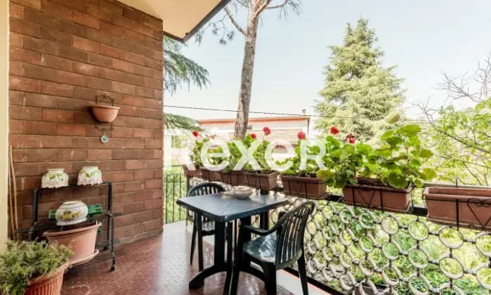 Rexer-Bologna-Bologna-Via-Toscanini-Appartamento-di-mq-con-giardino-e-posto-auto-Giardino