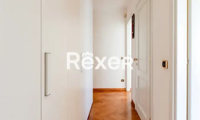 Rexer-Milano-Attico-con-terrazzo-su-due-livelli-mq-Altro