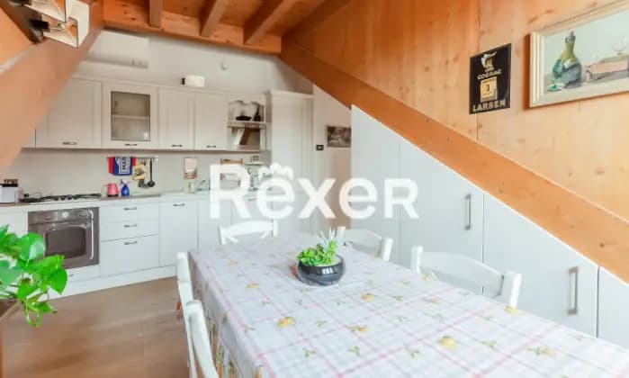 Rexer-Milano-Attico-con-terrazzo-su-due-livelli-mq-Altro